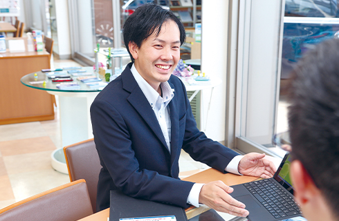 カーライフアドバイスの様子