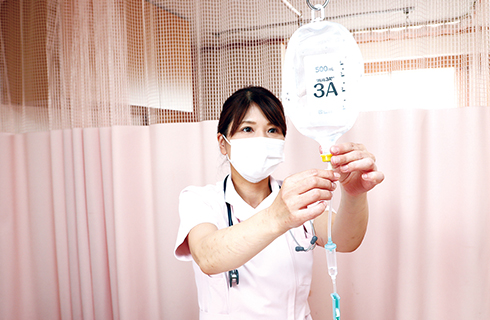 医療処置（採血・点滴など）の様子