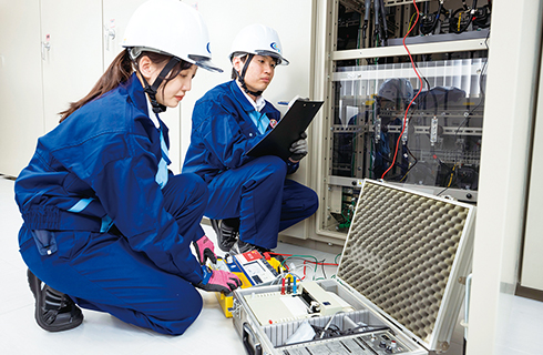 自家用電気工作設備の適合審査の様子