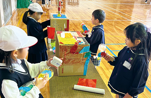 地域・小学校との交流の様子