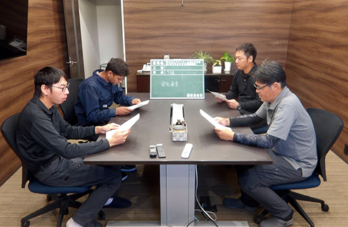 工事の作戦会議の様子